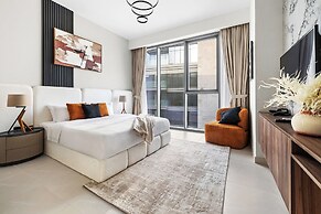 2BR M Water Views Near Downtown