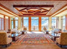 Sost Serena Hotel