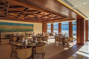 Sost Serena Hotel