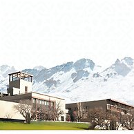 Sost Serena Hotel