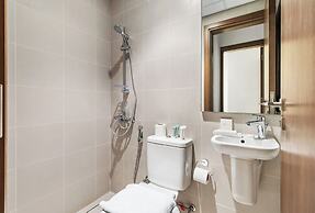 2BR M Huge Terrace Direct Canal Access