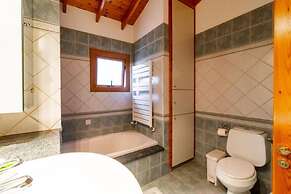 10 MON - Stay Hillcrest Panorama Villa