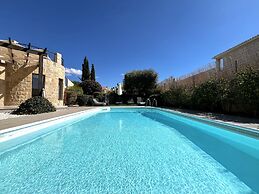 103 KOK - Stay Athena Villa