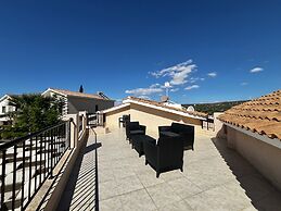103 KOK - Stay Athena Villa