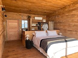 Ampe Lodge