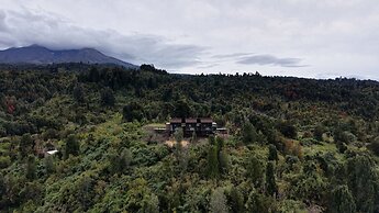 Ampe Lodge