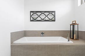 The Quadrant 406