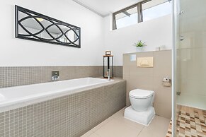 The Quadrant 406