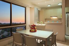 Mackenzie Beachfront Suite
