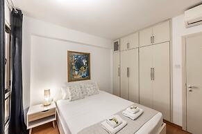 Mackenzie Beachfront Suite