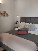 1940 Luxury Accommodations - Suite Onice