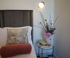 1940 Luxury Accommodations - Suite Onice