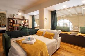 Turin Bed Books by Wonderful Italy