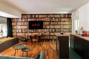 Turin Bed Books by Wonderful Italy
