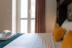 Turin Bed Books by Wonderful Italy