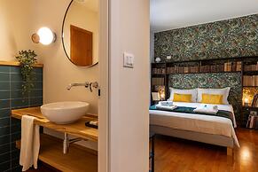 Turin Bed Books by Wonderful Italy