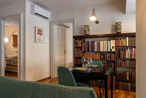 Turin Bed Books by Wonderful Italy