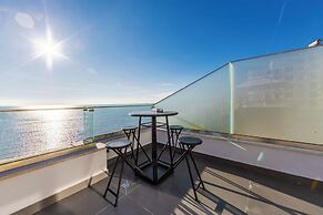 The Ultimate Jacuzzi Penthouse by PS
