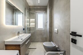 The Ultimate Jacuzzi Penthouse by PS
