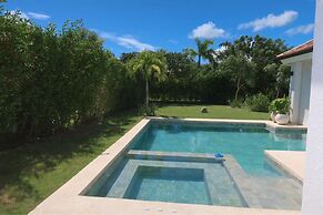Bungallow 3BR With Pool and Patio in Cap Cana