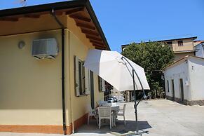 Villa 3 letti 2 docce e Giardino