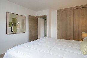 Plaza Colonial Residence By YellowKey