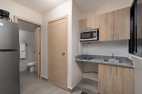 Plaza Colonial Residence By YellowKey