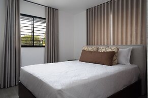 Plaza Colonial Residence By YellowKey