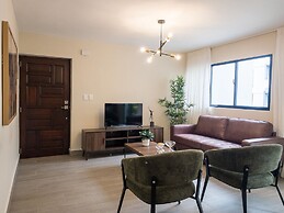 Plaza Colonial Residence By YellowKey