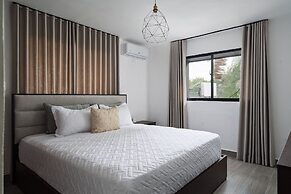 Plaza Colonial Residence By YellowKey