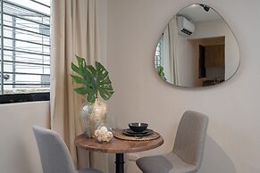 Plaza Colonial Residence By YellowKey