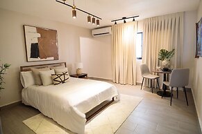 Plaza Colonial Residence By YellowKey