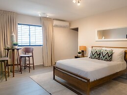 Plaza Colonial Residence By YellowKey