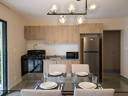 Plaza Colonial Residence By YellowKey