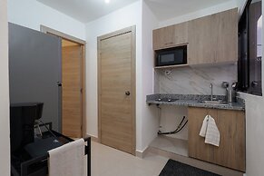 Plaza Colonial Residence By YellowKey