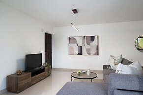 Plaza Colonial Residence By YellowKey