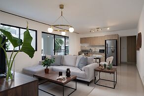 Plaza Colonial Residence By YellowKey