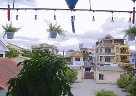 SHARE Hostel & Coffee
