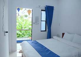 SHARE Hostel & Coffee