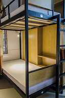 SHARE Hostel & Coffee