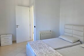 Brisa Del Mar Beachfront Apartment 116