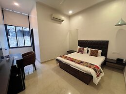 Hotel Golden Leaf