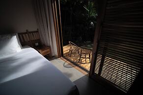 Van Long Garden Retreat