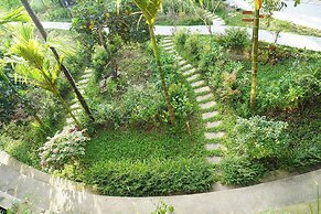 Van Long Garden Retreat