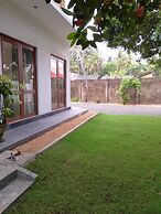 Crush River Villa Hikkaduwa
