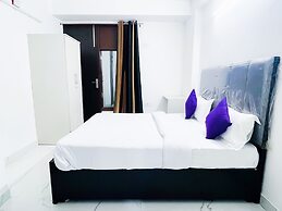 Roomshala Hotel Seven