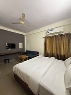 THE GRAND SERENITY HOTEL