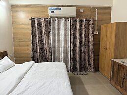 THE GRAND SERENITY HOTEL