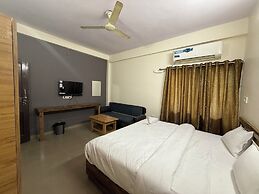 THE GRAND SERENITY HOTEL