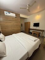 THE GRAND SERENITY HOTEL